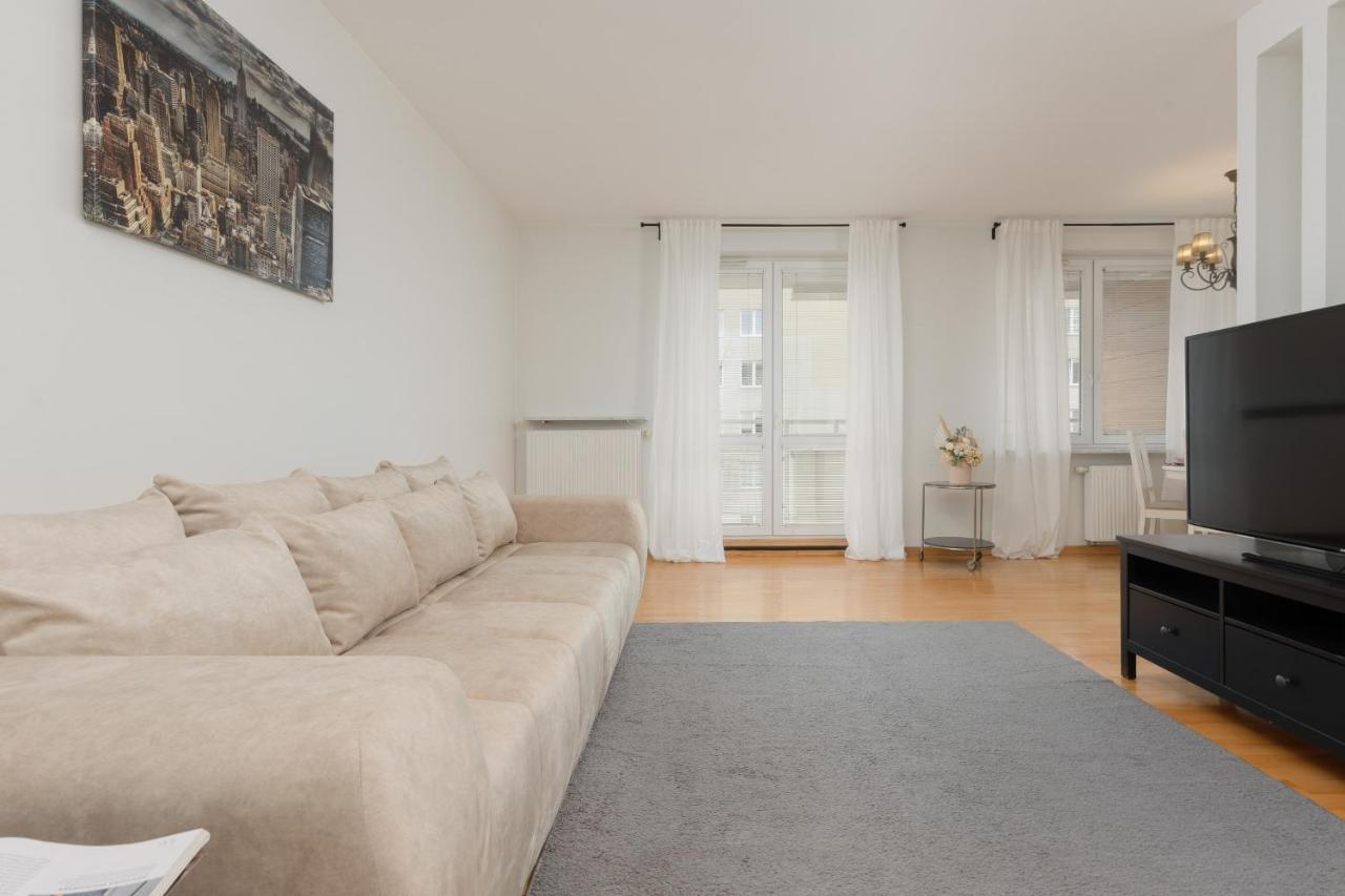 Spacious Zawiszy Wola By Renters *